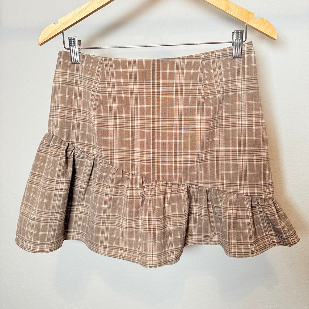 Women's Urban Renewal Brown Plaid Asymmetrical Ruffle Mini Skirt‎ Size M NEW